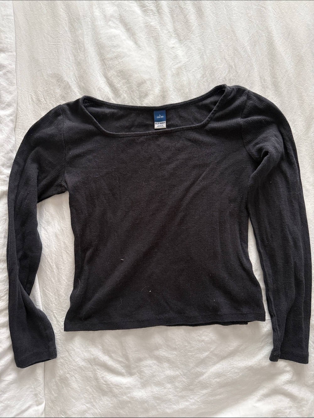 Old Navy Black Long Sleeve Scoop Neck Tee cropped